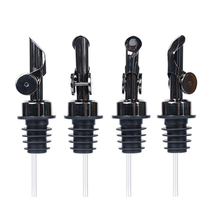 304 स्टेनलेस स्टील जैतून के तेल की बोतल स्टॉपर घरेलू रसोई सिरका स्पआउट स्टॉपर बहुकार्यात्मक लीक सबूत नोजल - Product Image 2