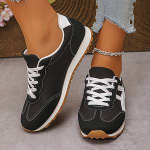 Zapatillas Deportivas Retro de Otoño en Blanco y Negro con Diseño de Cordones para un Uso Diario Transpirable - Product Image 4