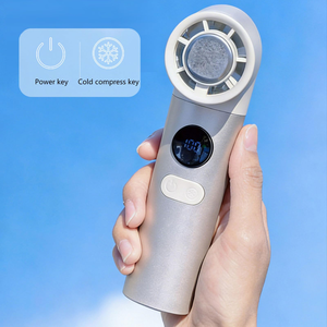 Ventilateur portable mini silencieux à piles pour voiture, idéal pour usage personnel, maison, bureau, voyage et extérieur - Product Image 1