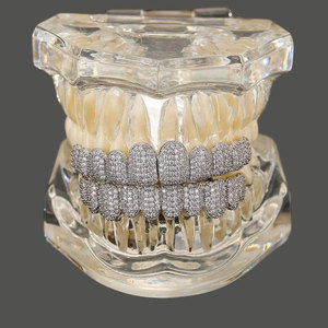 Grilles dentaires Xuanlian Fine plaquées or 18 carats, 8 dents, style géométrique, hip-hop |   <span class=keywords><strong>Grillz</strong></span> personnalisés pour les dents, modèle YT4203 - Product Image 1
