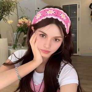 Q&Y 2026 Fascia <span class=keywords><strong>per</strong></span> Capelli Floreale da Donna Lavorata a Maglia Artigianale, Stile Bohemien Carino e Dolce, <span class=keywords><strong>per</strong></span> l'Estate e la Spiaggia, con Fiori all'Uncinetto - Product Image 4