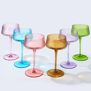 Copa De Martini Verre élégant pour les occasions de fête pour les cocktails et les spiritueux - Product Image 2