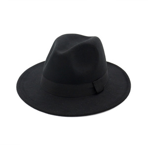 Cappello Fedora da <span class=keywords><strong>Uomo</strong></span> alla Moda in 100% Feltro di Lana con Bordo Largo e Fascia Stampata Nera - Product Image 1