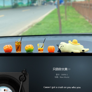 Vente en gros de décorations intérieures de voiture en résine personnalisées, figurines de chat mignonnes, accessoires de voiture pour tableau de bord et rétroviseur - Product Image 3