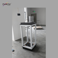 Mostrador plegable de exhibición de aluminio, acrílico y vidrio, con postes de aluminio, para stand de feria comercial, duradero, alto y con mesa tipo podio.