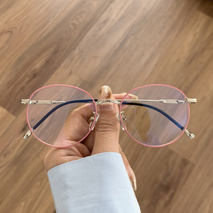 Montures de lunettes rondes en métal pour femmes Qianai, taille moyenne, verres PC anti-UV et anti-lumière bleue pour usage optique - Product Image 2