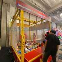 Machine à griffes Sqarcade 3x3x3m pour parc d'attractions extérieur, jeu d'arcade avec support en anglais pour les 6 ans et plus