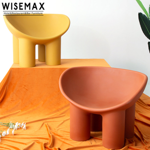 WISEMAX MUEBLES Venta caliente Moderno Simple Elefante <span class=keywords><strong>Roly</strong></span> Silla de cuatro patas Silla de polietileno Diseño italiano Elefante Taburete Muebles - Product Image 1