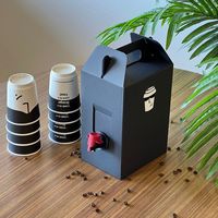 Boîte à café en papier noir de 96 oz avec poignée, pour boissons à emporter, design gratuit