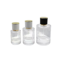 Bouteilles de parfum en verre rayées de luxe personnalisées, prêtes à l'emploi, 30 ml, 50 ml, 100 ml, avec bouchon en bois et estampage doré, pour diffuseur à bâtonnets