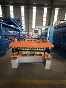 Machine de formage à rouleaux à double couche certifiée CE, solution économique <span class=keywords><strong>pour</strong></span> la production de toitures métalliques multi-profils - Product Image 6