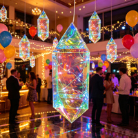 Schillernder Handgefertigter Umweltfreundlicher Bruchsicherer Moderner Hängender LED-Beleuchteter Diamantförmiger Prismatischer Weihnachtsbaumschmuck