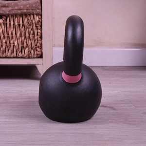 China Proveedor de oro Gimnasio Kettlebell Hierro fundido Recubierto de polvo negro para ejercicio de fuerza - Product Image 2