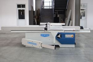 Hiệu quả cao <span class=keywords><strong>CNC</strong></span> Bảng trượt bảng Saw Máy chế biến gỗ ván ép MDF cắt Saw router để bán ở New Zealand cho PVC - Product Image 2