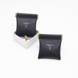 Pochette Cadeau Luxe Mini Noire pour Bijoux, Épingles à Cheveux, Montres, Bracelets et Colliers - Product Image 5