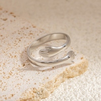 Vente en gros d'anneaux en acier inoxydable plaqué or 18 carats, anneaux ouverts pour couples, cadeau créatif, bijoux tendance