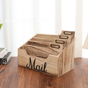Organizador de Correo Rústico de Madera de 4 Niveles, Porta Cartas de Escritorio Hecho a Mano, Caja de Almacenamiento de Papel Estilo Rústico para Oficina - Product Image 5