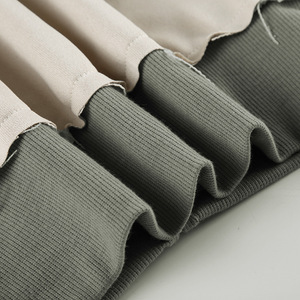 Lässiger Zweiteiliger Herbst-Trainingsanzug für Damen mit Individuellem Logo, Bestehend aus Colorblock-Hoodie und Ausgestellter Strick-Sweathose für Fitness und Sport - Product Image 4