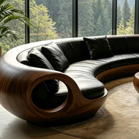 Hohlgeschnittenes, kreisförmig gebogenes Mehrpersonen-Sofa aus schwarzem Echtleder mit Holzmaserung und Fiberglasrahmen für große Wohnzimmer und Villen