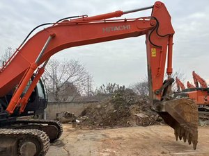 Excavatrice sur chenilles Hitachi ZX350 d'occasion, 35 tonnes, d'origine japonaise, hydraulique, robuste, pour projet minier. - Product Image 2