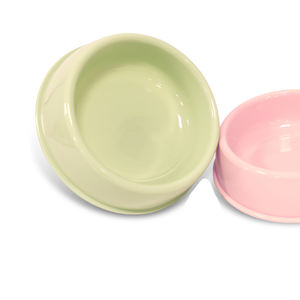 Mini Tazón Portátil de Plástico con Diseño Redondeado y Sólido, Ecológico, para Uso en Interiores/Exteriores para Perros, Medidas: 13.5cm de Diámetro, 10.5cm de Boca - Product Image 4