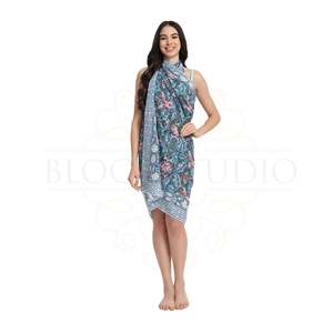 Sarong en coton imprimé à la main avec motif saphir bleu pour femmes, léger, idéal comme paréo de bikini, pour la plage et les vacances d'été - Product Image 2