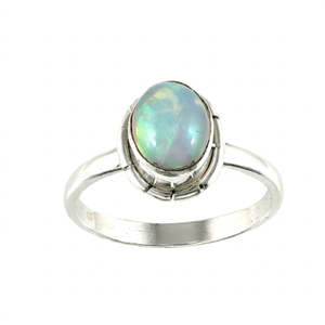 Bague en argent sterling 925 avec opale éthiopienne, bijoux faits à la main, pierre précieuse naturelle, cabochon ovale, bague statement, style bohème, à porter au quotidien - Product Image 1