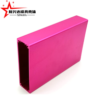 Boîtier en aluminium extrudé anodisé fuchsia à surface lisse pour l'assemblage de modules de circuits imprimés électroniques