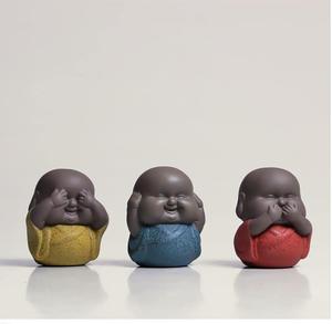 Estátua de cerâmica para bebê de buda, ouça sem mal ver nenhum mal fala, conjunto de 3 estatuetas de buda (multicolor) - Product Image 1