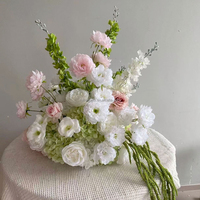 Bruidsdecoratie 70CM Bordeauxrood en groene bloemstukken, kunstbloemen voor bruidsgang bloemstukken