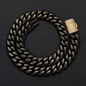 Nueva cadena cubana negra para hombre, 26 letras en inglés, hebilla de taladro de concha, cadena criptográfica de acero inoxidable, collares de moda - Product Image 1