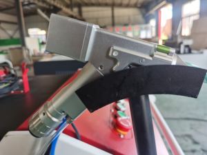 Limpiador Láser de Fibra Portátil con Servomotor <span class=keywords><strong>Delta</strong></span> Nuevo para Eliminar Óxido de Metal, Máquina de Limpieza de Pintura de Superficies - Product Image 5