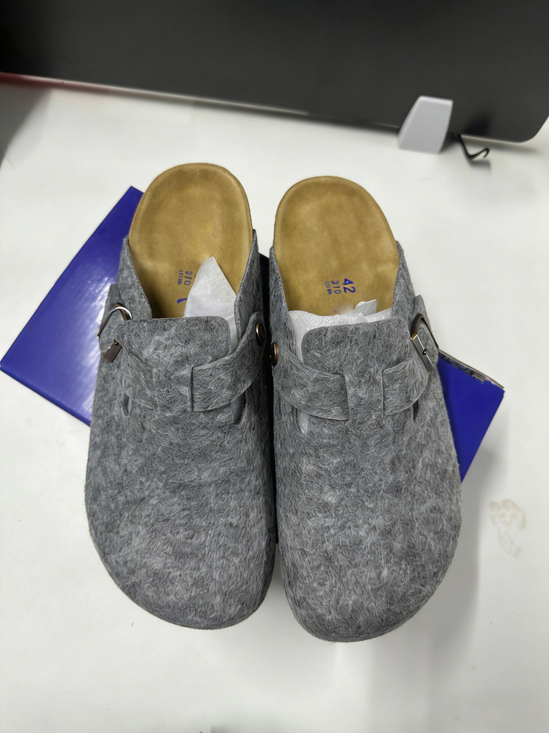 Felt Gray