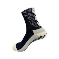 Chaussettes de football antidérapantes personnalisées avec logo OEM pour hommes et jeunes, chaussettes de sport personnalisées avec logo sur le dessous