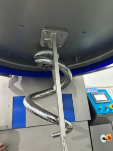 Mélangeur à spirale pour pâte avec bol amovible, capacité 300 kg de farine, <span class=keywords><strong>pétrin</strong></span> de boulangerie, machine à mélanger la pâte 500 litres - Product Image 3