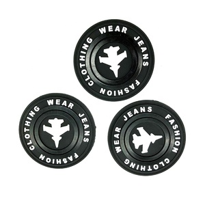 Étiquette de logo en PVC <span class=keywords><strong>Patch</strong></span> en caoutchouc gravé en relief <span class=keywords><strong>Patch</strong></span> PVC personnalisé 3D - Product Image 3