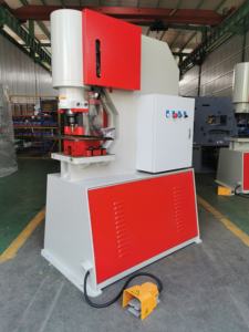 Kingston 120 ton hydraulische ponsmachine met hoge productiviteit voor plaatmetaal, met roestvrijstalen pons en 2 jaar garantie - Product Image 2