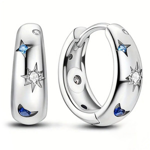 Pendientes Micro Pave Star Moon para Mujer, Joyería Fina para Uso Diario - Product Image 1