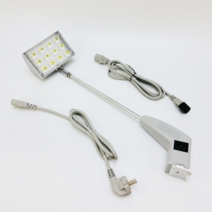 Projecteur <span class=keywords><strong>LED</strong></span> à bras long 12W avec raccordement en série, haute luminosité pour présentoirs en tissu <span class=keywords><strong>tendu</strong></span> et stands d'exposition pliables, AC85-265V - Product Image 2