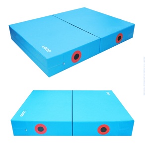 Colchoneta <span class=keywords><strong>de</strong></span> Aterrizaje Umax <span class=keywords><strong>de</strong></span> PVC y Cuero, Plegable, Fácil <span class=keywords><strong>de</strong></span> Guardar, para Entrenamiento <span class=keywords><strong>de</strong></span> Gimnasia - Product Image 3