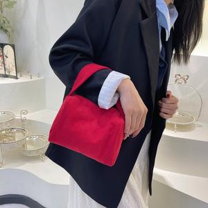 Bolsos de Mano Pequeños de Pana Personalizados al por Mayor para Mujer, Lindos Bolsos de Tela con Cremallera y Correa para el Hombro - Product Image 1