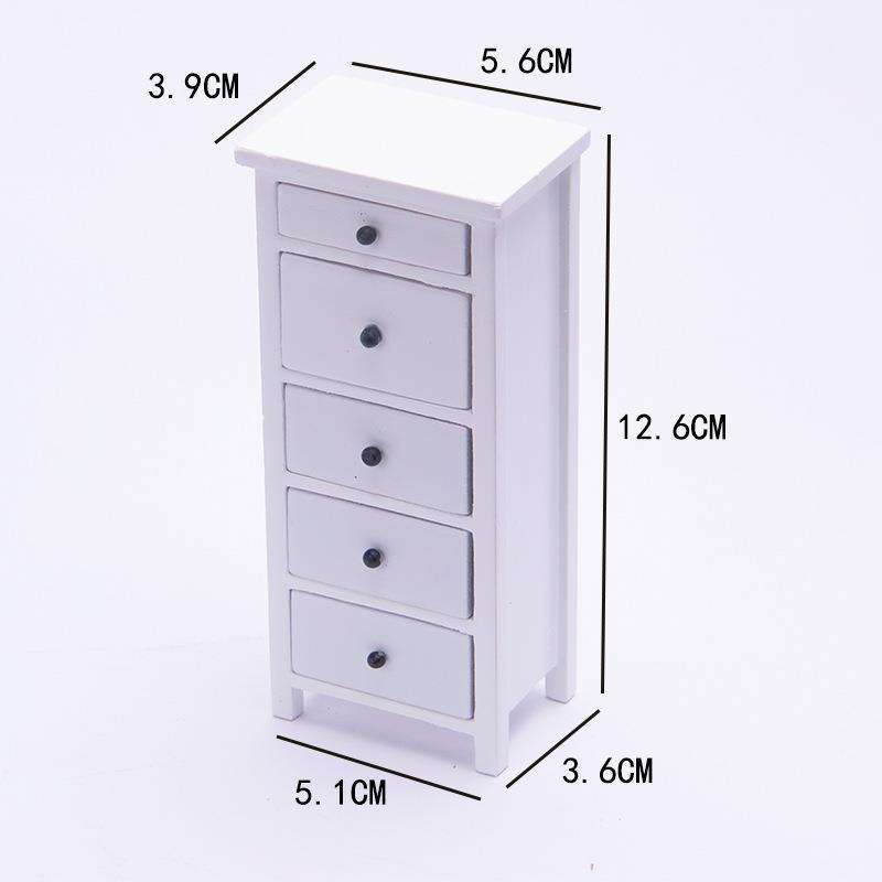 White chest of drawers