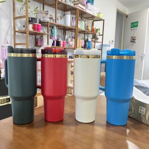 Bouteille isotherme en acier inoxydable de 40 oz, plaquée or miroir, vert foncé et rouge, pour impression laser, idéale pour l'extérieur - Product Image 1