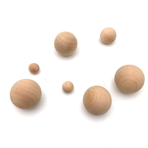 Boules décoratives <span class=keywords><strong>en</strong></span> <span class=keywords><strong>bois</strong></span> polies rondes naturelles non finies écologiques - Product Image 1