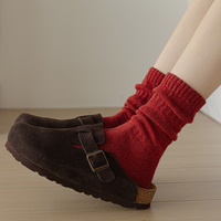 Chaussettes d'hiver en laine rouge pour femmes, mi-mollet, chaudes, avec motifs en tricot torsadé, rayures et bordures en dentelle, idéales pour les cadeaux de Noël et du Nouvel An