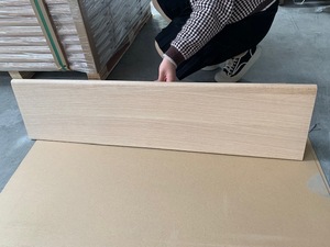 Revêtement de <span class=keywords><strong>marche</strong></span> d'<span class=keywords><strong>escalier</strong></span> en placage de chêne - Product Image 5