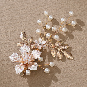 Accessoires de cheveux de <span class=keywords><strong>mariage</strong></span> pour l'Europe et l'Amérique, pinces à cheveux en métal à fleurs pour filles - Product Image 2