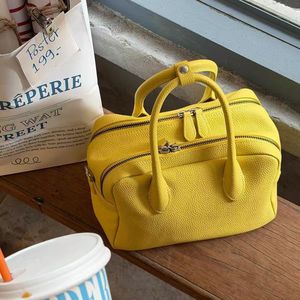 Sac à main bandoulière pour femme, grande capacité, sac à épaule simple et décontracté pour les trajets quotidiens, bleu Klein - Product Image 3