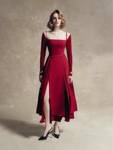 欧迪娜新款定制标志长袖不规则开缝脱肩连衣裙舞会女装优雅连衣裙 - Product Image 2