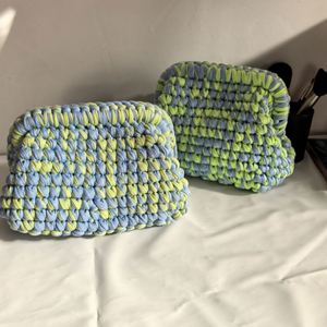 Hot Sale Women's Crocheted Clutch Bag Handmade Knitted Day Makeup Bag with Pearl Decoration Open Closure Type - Product Image 3